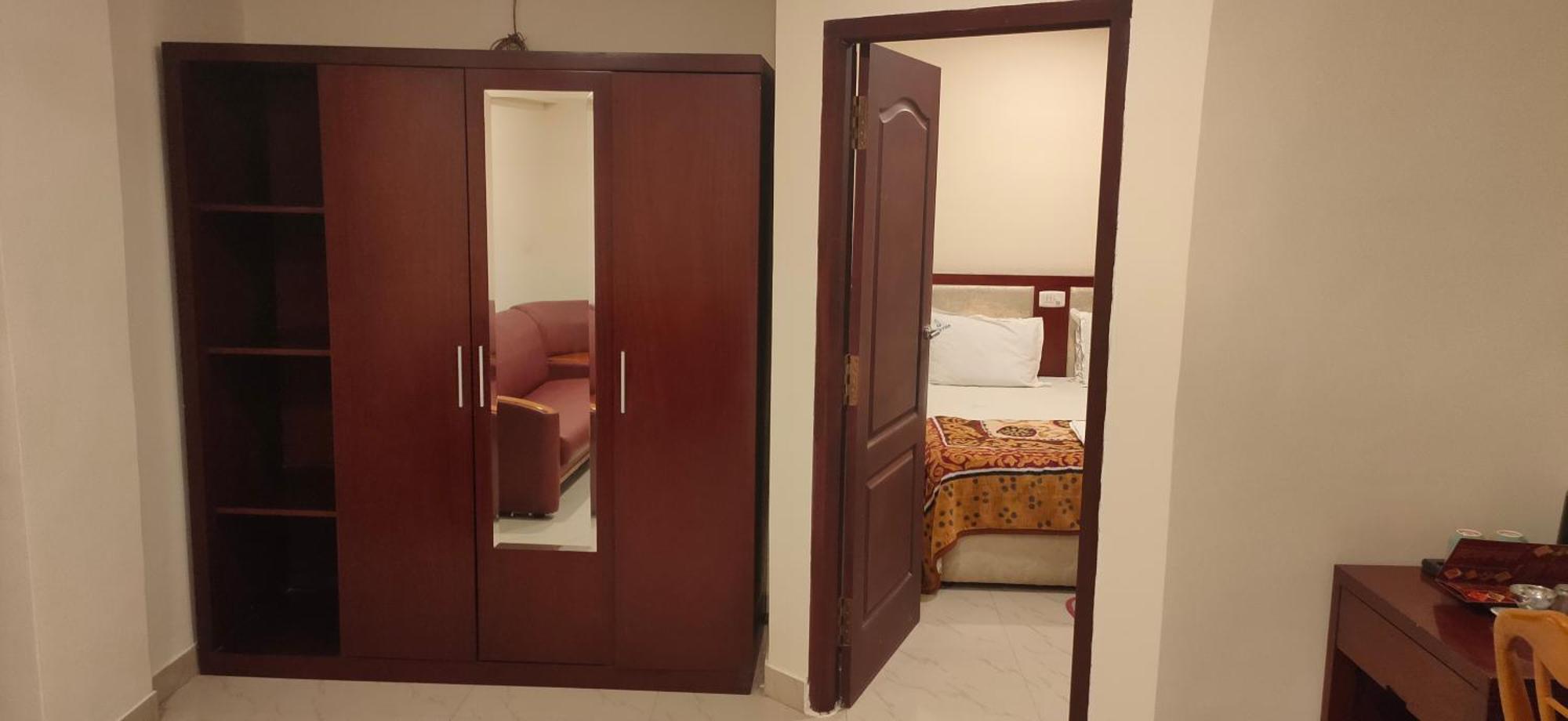 Hotel Geetha International ذوثوكدي المظهر الخارجي الصورة